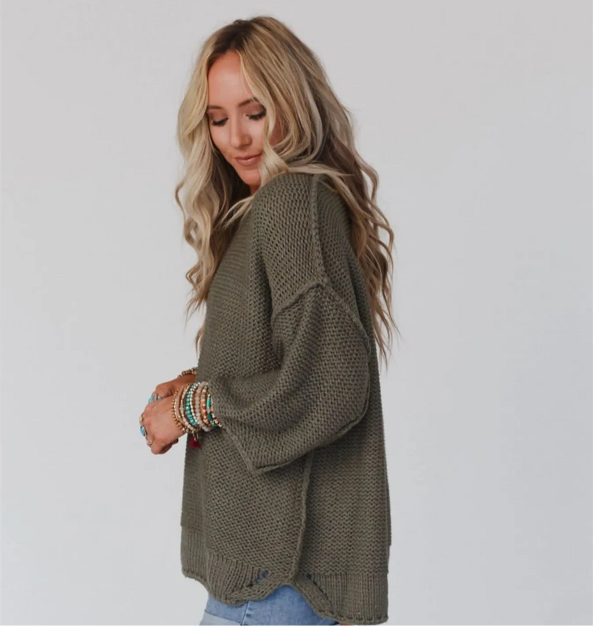 Round Neck Oversized Knit Top with Relaxed Fit