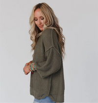 Round Neck Oversized Knit Top with Relaxed Fit