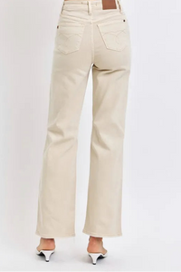 4debf6d2-af0d-4aa5-a19f-503f3a06b949-Max