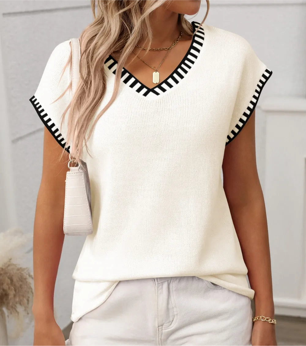 Contrast Trim V-Neck Short Sleeve Knit Top