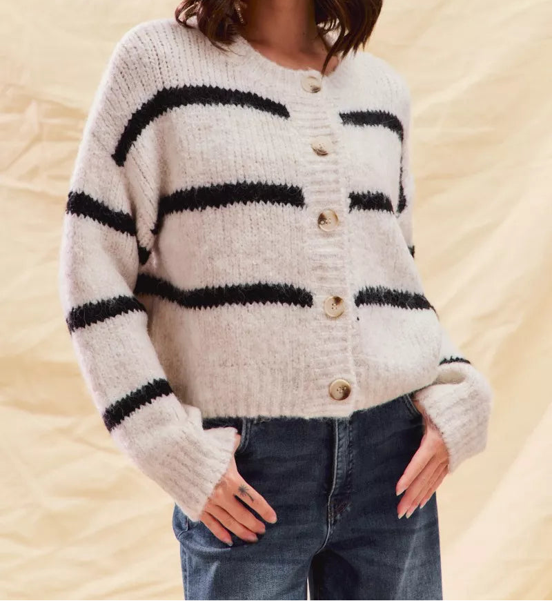 c82334909ecf41d8916a9bfcd6ce1c70-Max-Origin